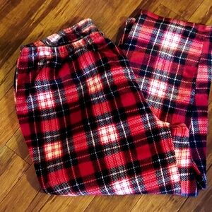 Laura Scott P J Bottoms